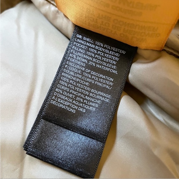 The North Face Sherpa Nuptse Jacket - Picture 8 of 12